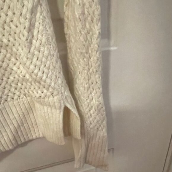 Cream Knit Long Sleeve Knit Sweater - Picture 4 of 5